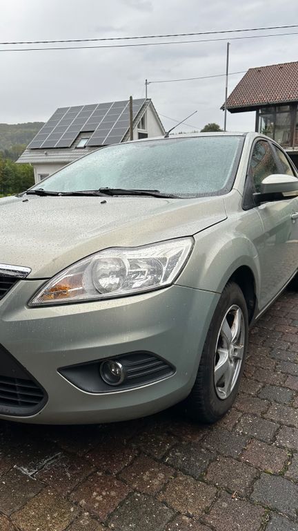 Ford Focus 218.000 km 4.850 € Niederahr 56414