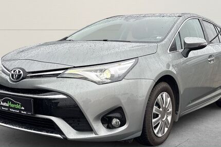 Toyota Avensis 91.000 km 16.950 &euro; Eisenach 99817