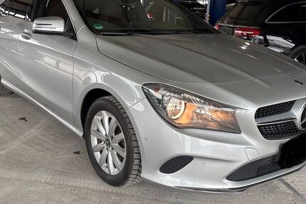 Mercedes-Benz CLA 180 89.254 km 17.600 &euro; Frankfurt am Main, Sachsenhausen 60599