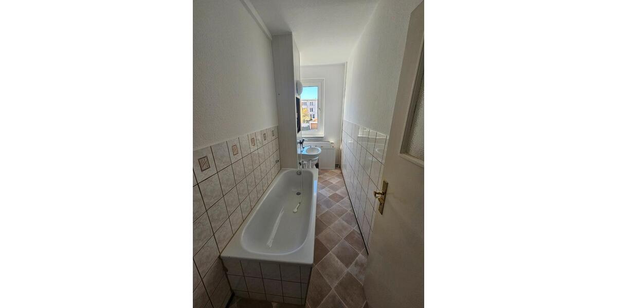 Etagenwohnung Altenburg - 2 Zimmer, 50 m&sup2;, 300&euro; | Angebot:26380937