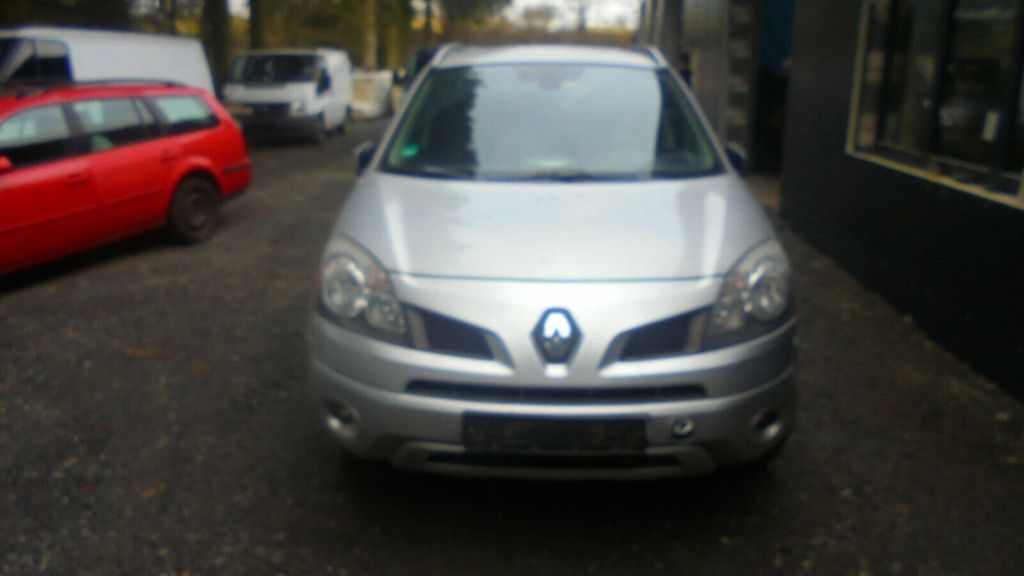 Renault Koleos 170.000 km 4.300 &euro; Hungen 35410