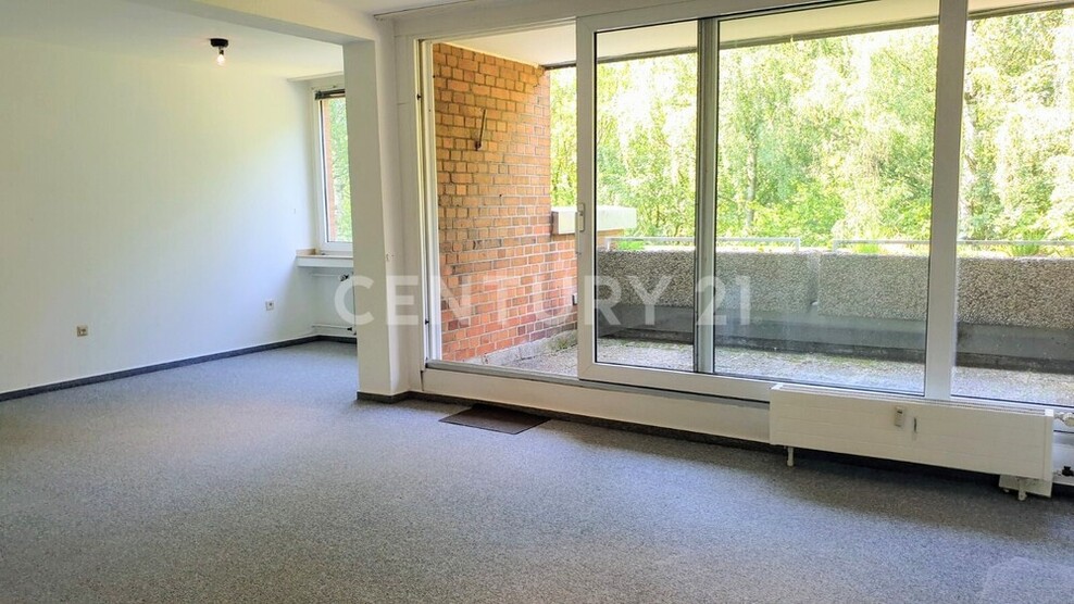 Uninähe! Helle Etagenwohnung mit großzügigem Balkon 1 zimmer
