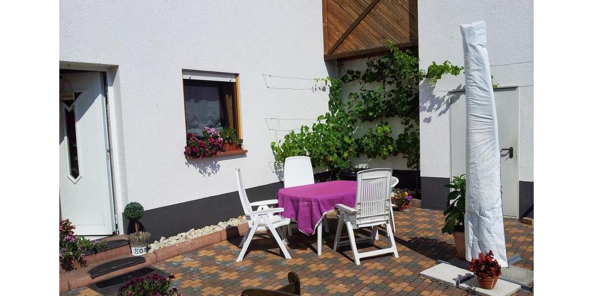 Helle Einliegerwohnung, 2 Zimmer, Bad, sep. Eingang in Trimbs 2 zimmer