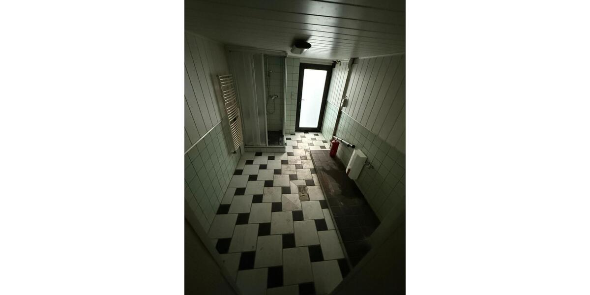 Doppelhaushälfte Meerbusch - 5 Zimmer, 100 m&sup2;, 350.000&euro; | Angebot:25001741