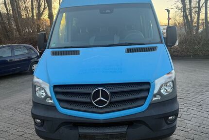 Mercedes-Benz Sprinter 274.000 km 11.899 &euro; München 81245