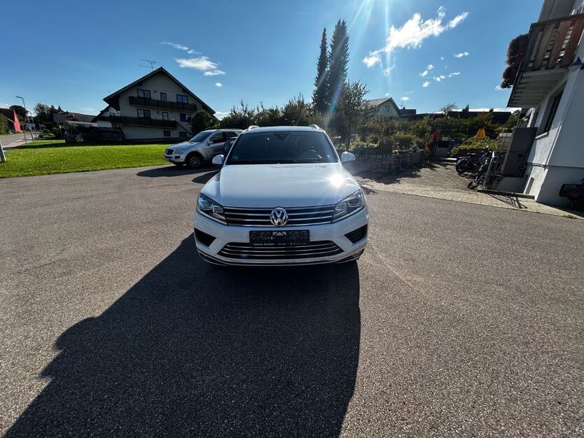 VW Touareg 181.927 km 18.900 € Brenden 79777
