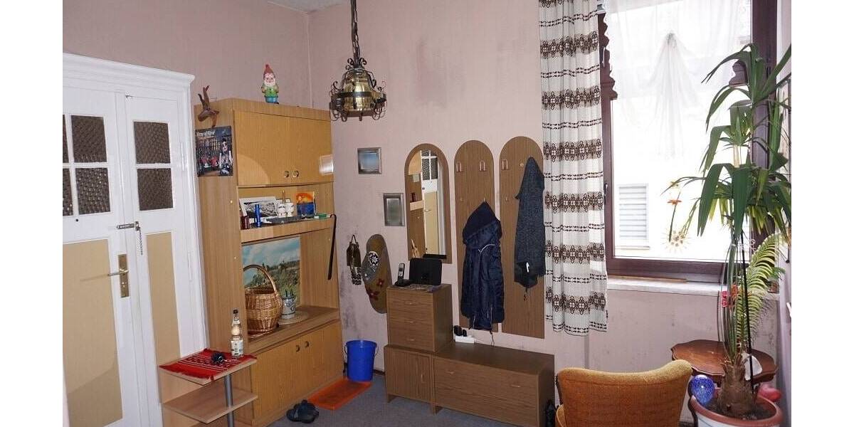 Mehrfamilienhaus, Wohnhaus Markneukirchen - 9 Zimmer, 220 m&sup2;, 90.000&euro; | Angebot:26360178