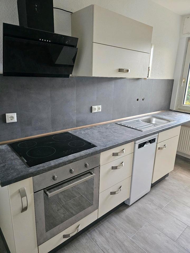 Erdgeschoss Wohnung erstbezug nach Renovierung zimmer