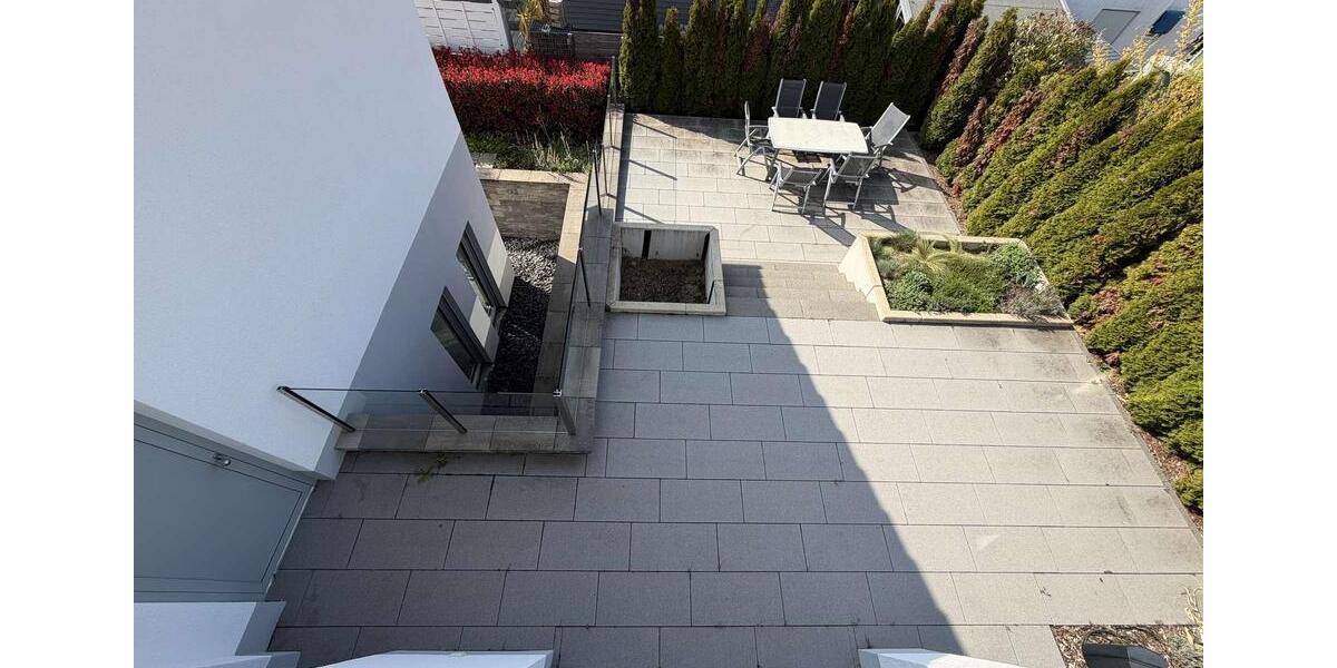 Villa Bad Camberg - 8 Zimmer, 459 m&sup2;, 3.200&euro; | Angebot:26249396