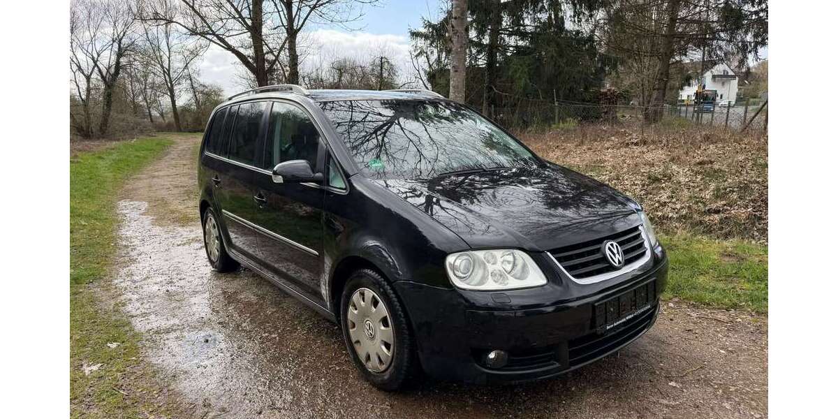 VW Touran 208.000 km 2.999 &euro; Wittlich 54516