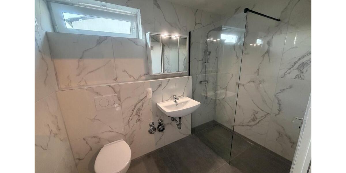 Erdgeschoßwohnung Ludwigshafen am Rhein Ludwigshafen-Oggersheim - 3 Zimmer, 96 m&sup2;, 1.290&euro; | Angebot:26683127