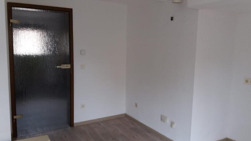 Vermiete kleines Haus 4 zimmer