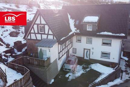 Haus Bad Berleburg Girkhausen - 9 Zimmer, 249 m&sup2;, 229.000&euro; | Angebot:25776193