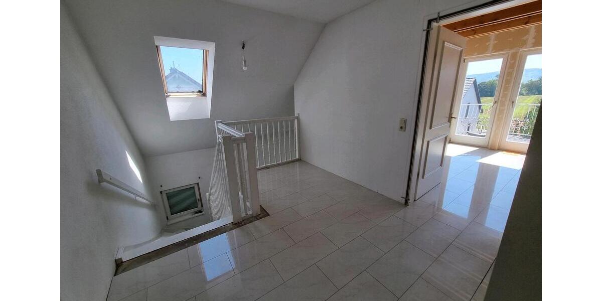 Einfamilienhaus Obersulm - 7 Zimmer, 207 m&sup2;, 550.000&euro; | Angebot:24836768