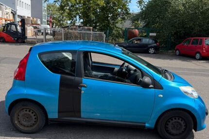 Peugeot 107 182.000 km 1.300 € Offenbach 63069