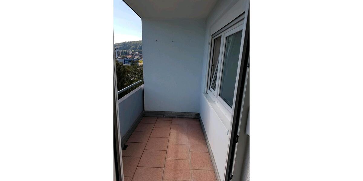 Etagenwohnung Blumberg - 2 Zimmer, 62 m&sup2;, 590&euro; | Angebot:26351378
