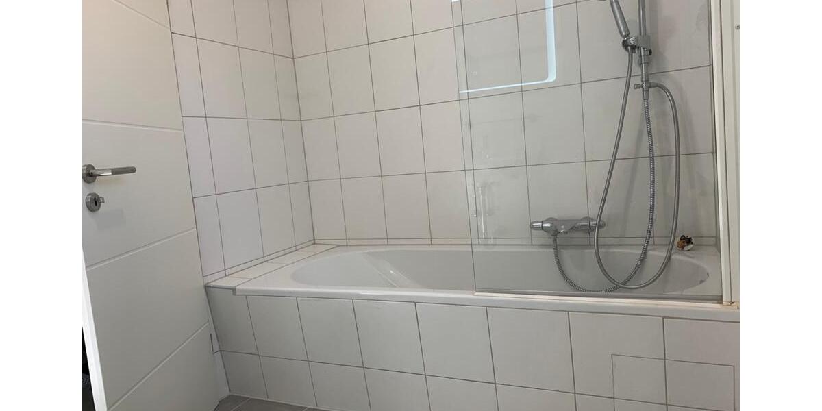 Doppelhaushälfte Tutzing - 5 Zimmer, 141 m&sup2;, 2.390&euro; | Angebot:24660608