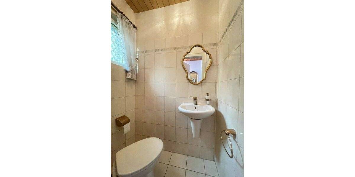 Waldrandlage mitten in Röthenbach - Heimelige Doppelhaushälfte mit einzigartigem Garten und Garage 4 zimmer