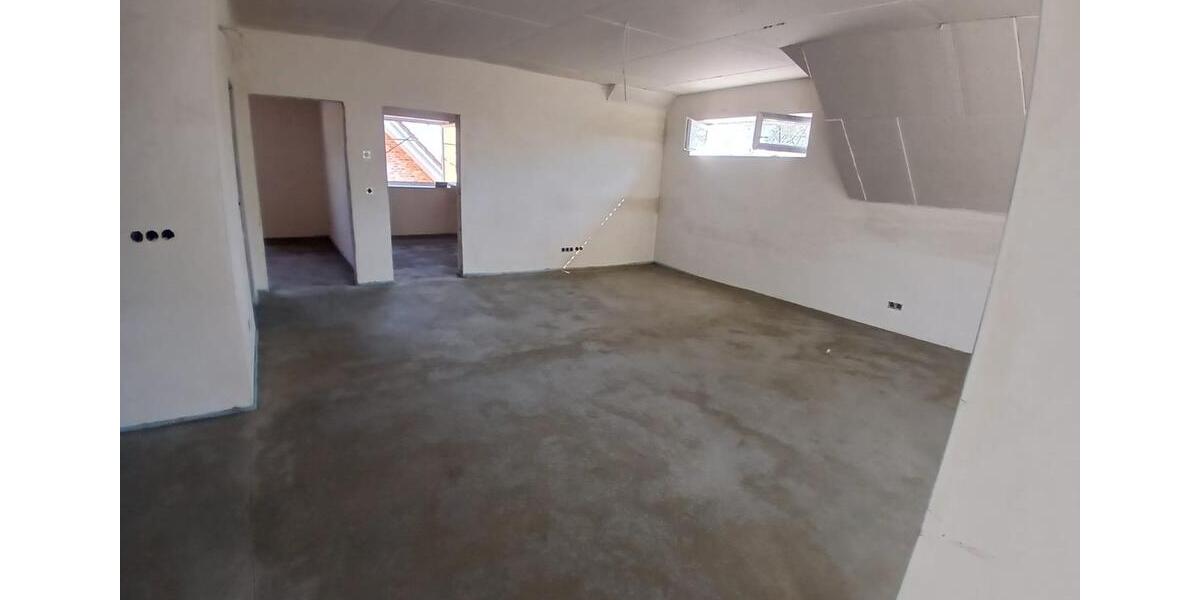 Dachgeschoßwohnung Oyten - 3.5 Zimmer, 125 m&sup2;, 1.400&euro; | Angebot:26176099