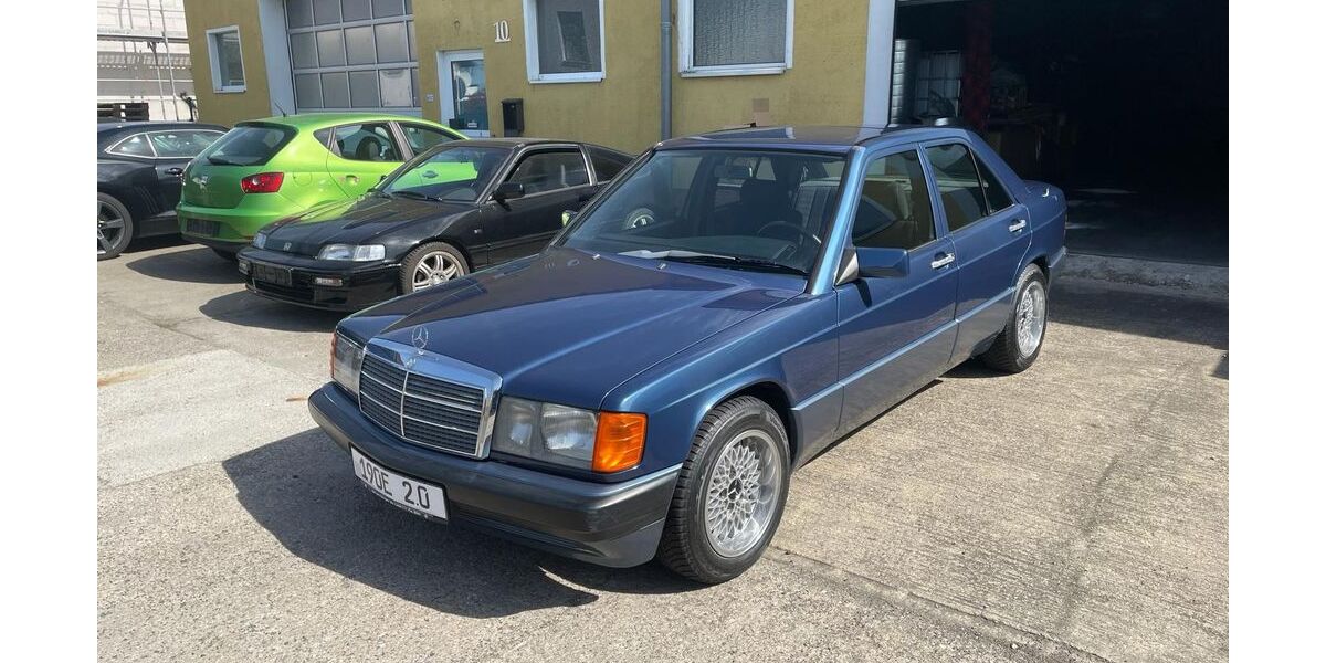 Mercedes-Benz 190 142.000 km 8.900 &euro; Sandersdorf-Brehna 06792