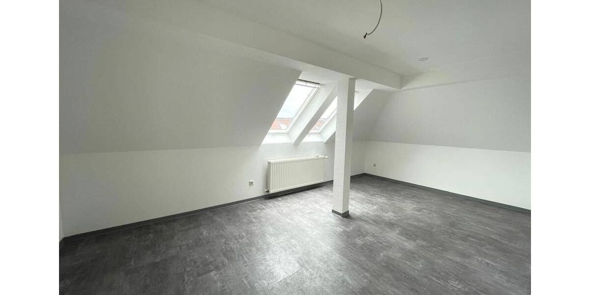 Dachgeschoßwohnung Leipzig Ost - 2 Zimmer, 66 m&sup2;, 699&euro; | Angebot:26645164