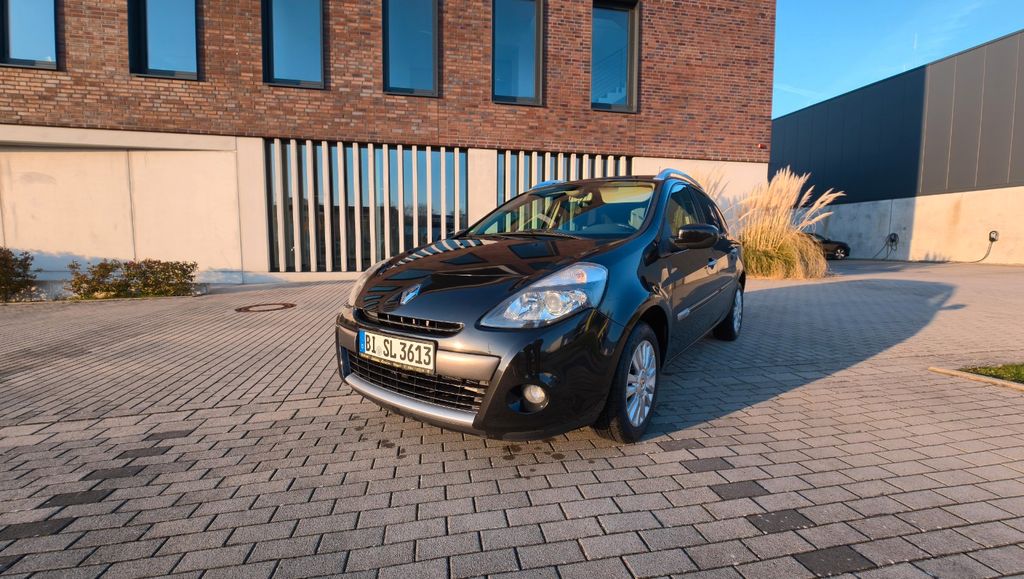 Renault Clio 151.000 km 3.000 &euro; Bielefeld 33719