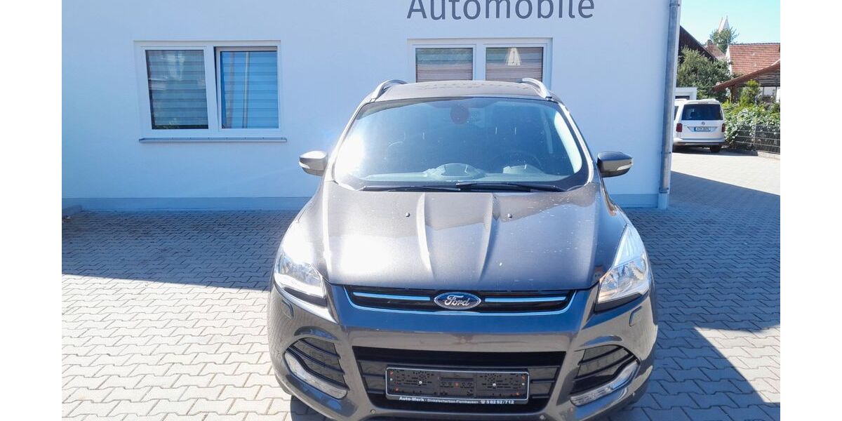Ford Kuga 89.900 km 10.900 &euro; Dinkelscherben 86424