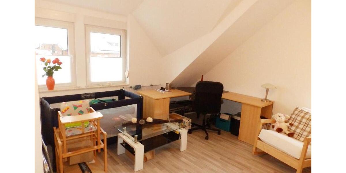 Etagenwohnung Esens - 4 Zimmer, 99 m&sup2;, 690&euro; | Angebot:25292522