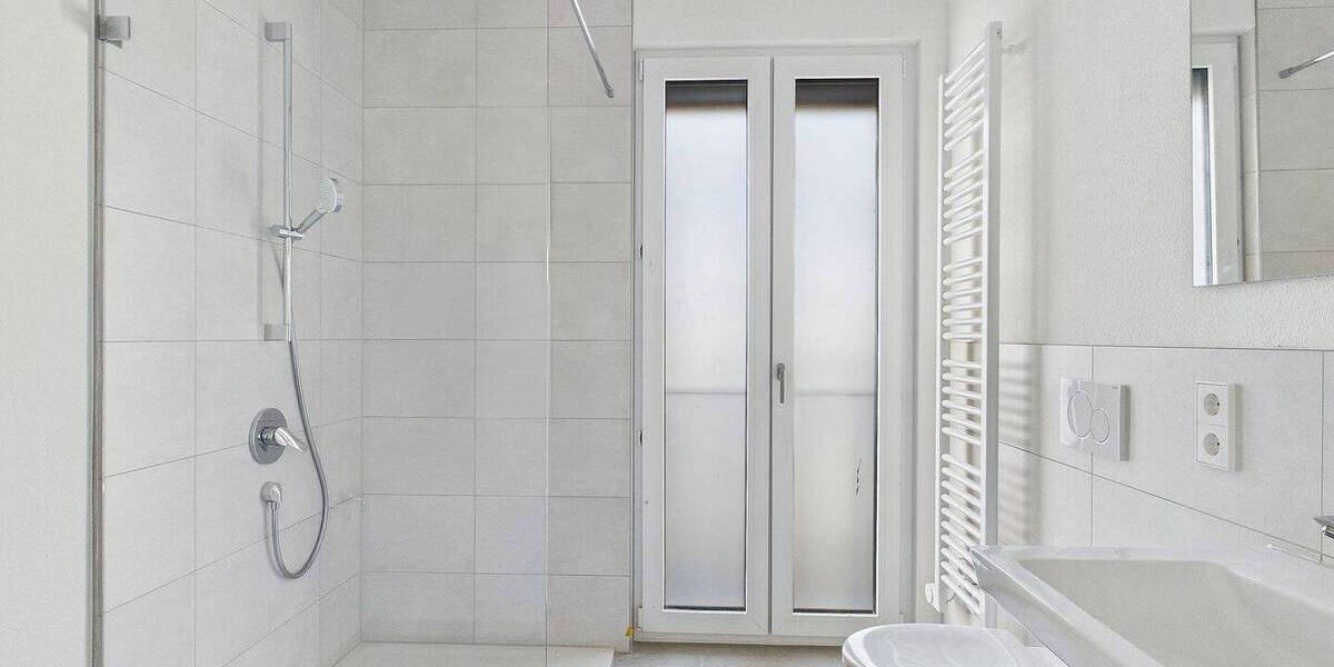 Etagenwohnung Sindelfingen Ost - 2 Zimmer, 64 m&sup2;, 1.230&euro; | Angebot:25815499