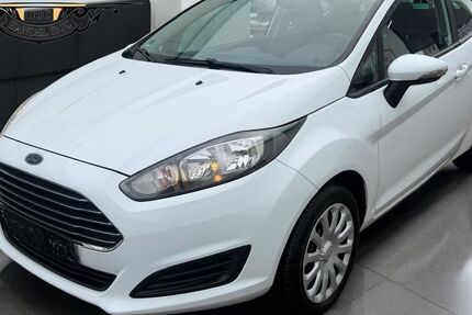Ford Fiesta 89.000 km 4.999 € Lübeck 23560