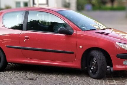 Peugeot 206 201.339 km 749 € Oldenburg 26127