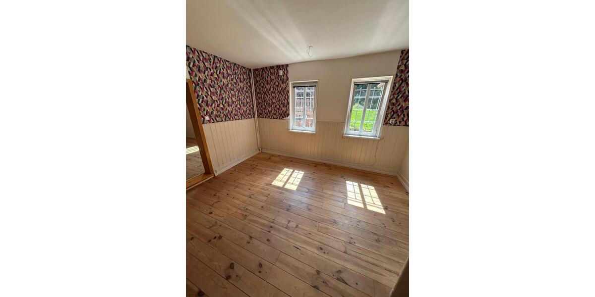 Etagenwohnung Kirchhain - 1 Zimmer, 15 m&sup2;, 340&euro; | Angebot:26386395