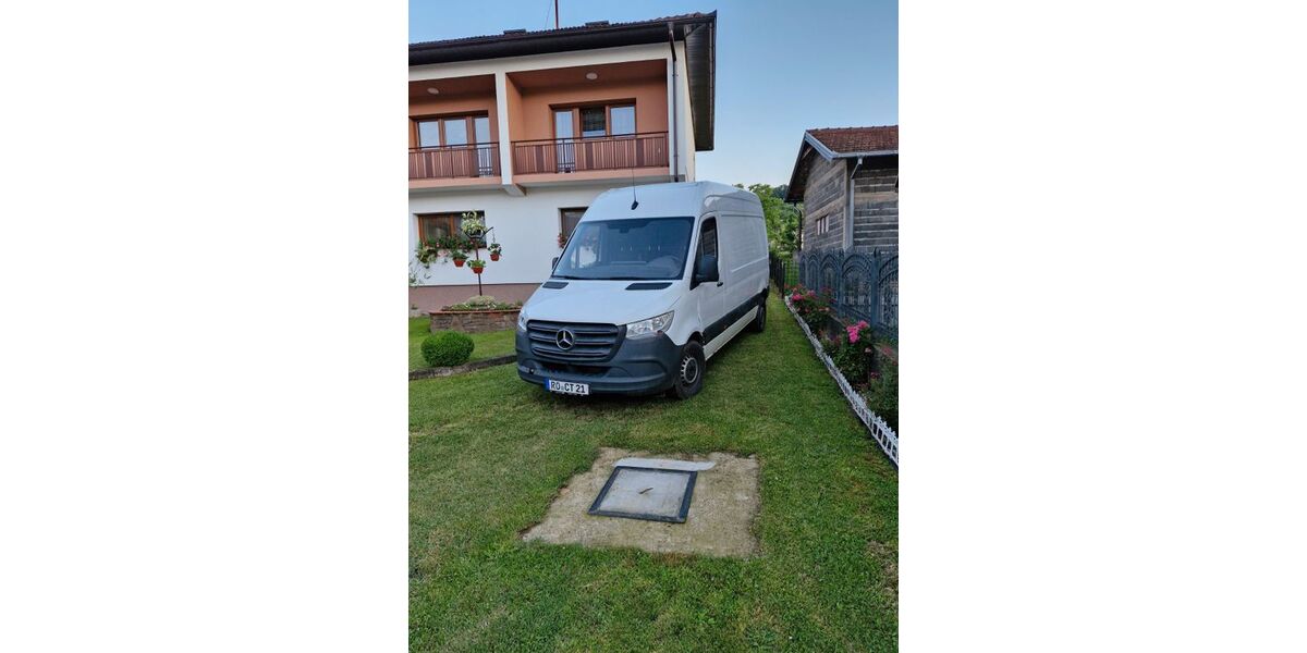 Mercedes-Benz Sprinter 289.000 km 10.900 &euro; Rosenheim 83022