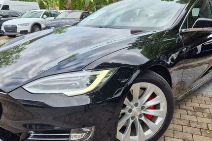 Tesla Model S 90.800 km 37.990 &euro; München 81247