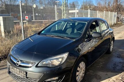 Opel Astra 204.500 km 2.999 &euro; München 81929