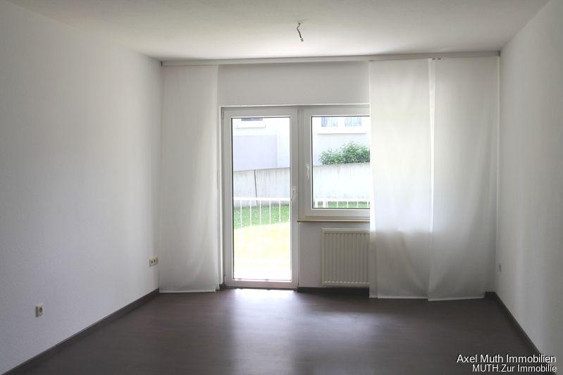 Erdgeschoßwohnung Sulzfeld - 3 Zimmer, 71 m&sup2;, 780&euro; | Angebot:26563494