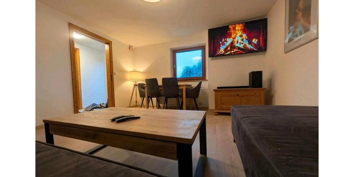 Dachgeschoßwohnung Holzkirchen - 2 Zimmer, 63 m&sup2;, 1.298&euro; | Angebot:25379773