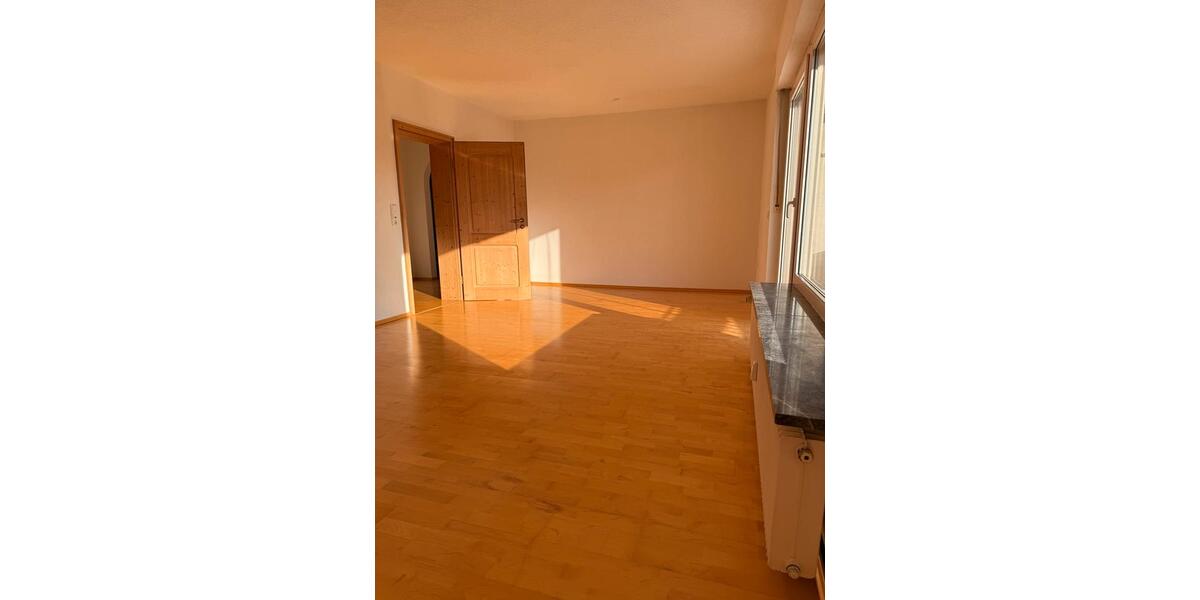 2,5 Zimmerwohnung mit viel Licht, großer Wohnküche und Balkon 2.5 zimmer