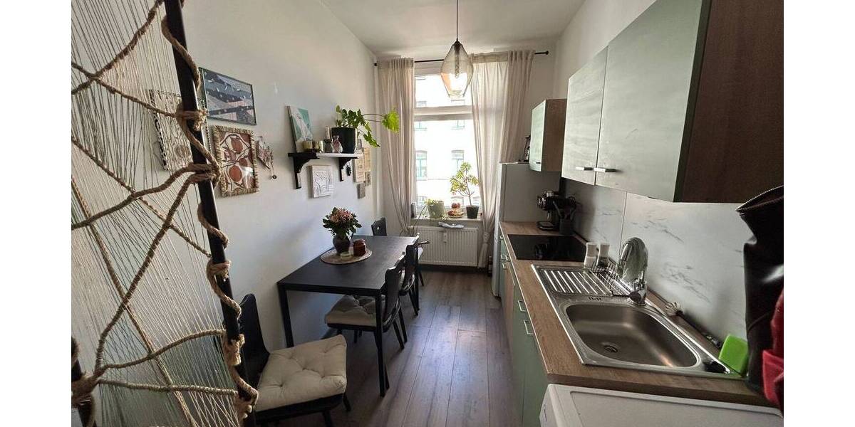 Zimmer Halle (Saale) Innenstadt - 1 Zimmer, 36 m&sup2;, 310&euro; | Angebot:26376800