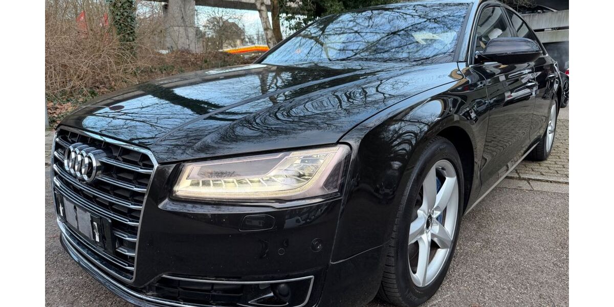 Audi A8 224.870 km 23.200 &euro; Essen 45276