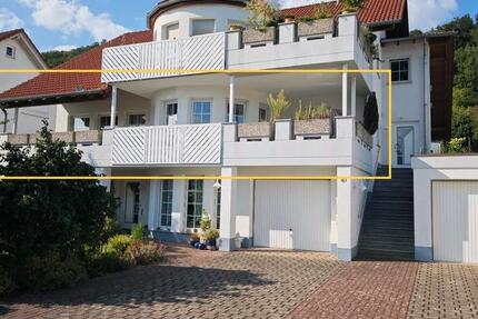 Provisionsfrei: 140 m² Traumwohnung mit Balkon, 4 ZKB + Garage zimmer