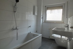 Frisch renovierte 3 Zimmer Wohnung mit ca. 75m² Wohnfläche mit Balkon und Garage - Appartement Nauheim | Angebot:26101851