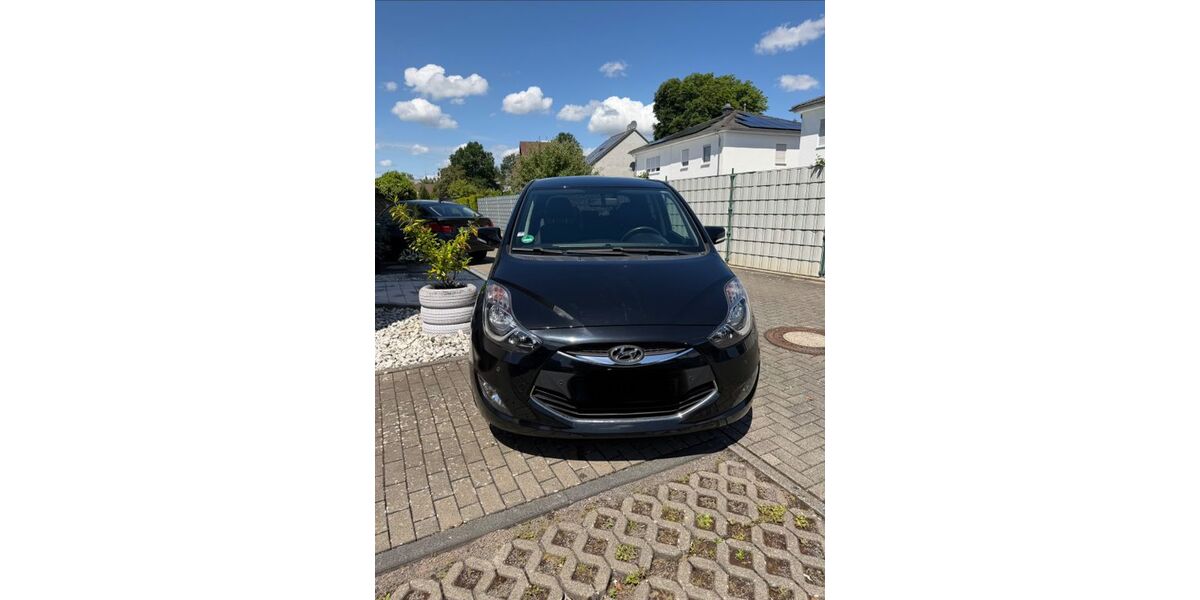 Hyundai i20 49.000 km 6.900 &euro; Saarbrücken 66113