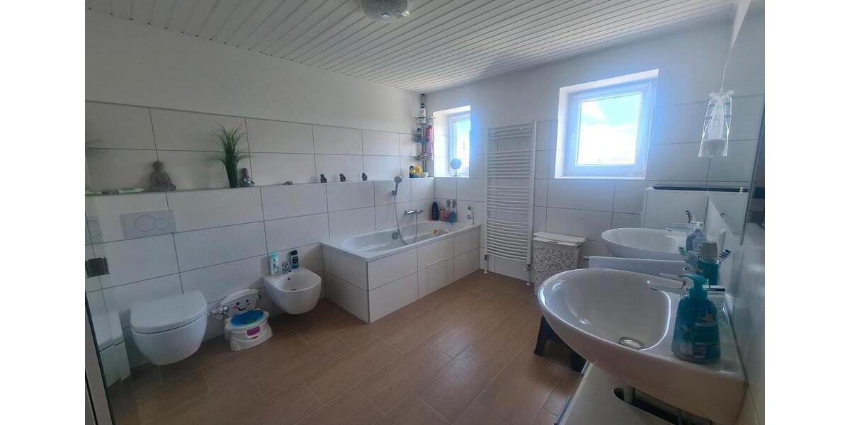 Einfamilienhaus Emmelshausen - 5 Zimmer, 147 m&sup2;, 270.000&euro; | Angebot:23213925