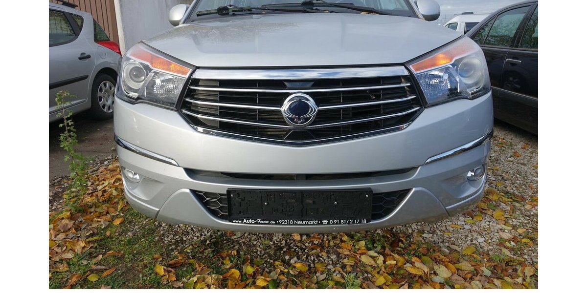 SsangYong Rodius 7-Sitzer Sitzheizung Ganzjahresreifen Alu 129.400 km 7.950 &euro; Neumarkt/OPf 92318