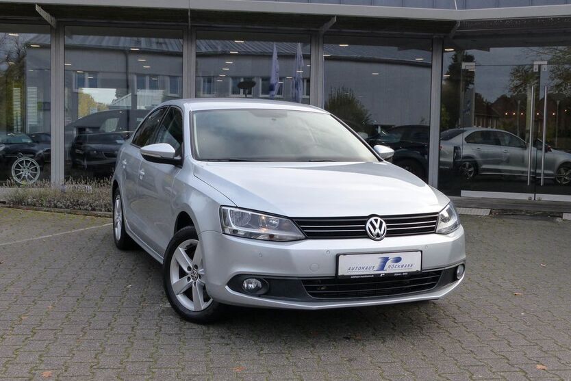 VW Jetta 192.885 km 7.690 € Dülmen 48249