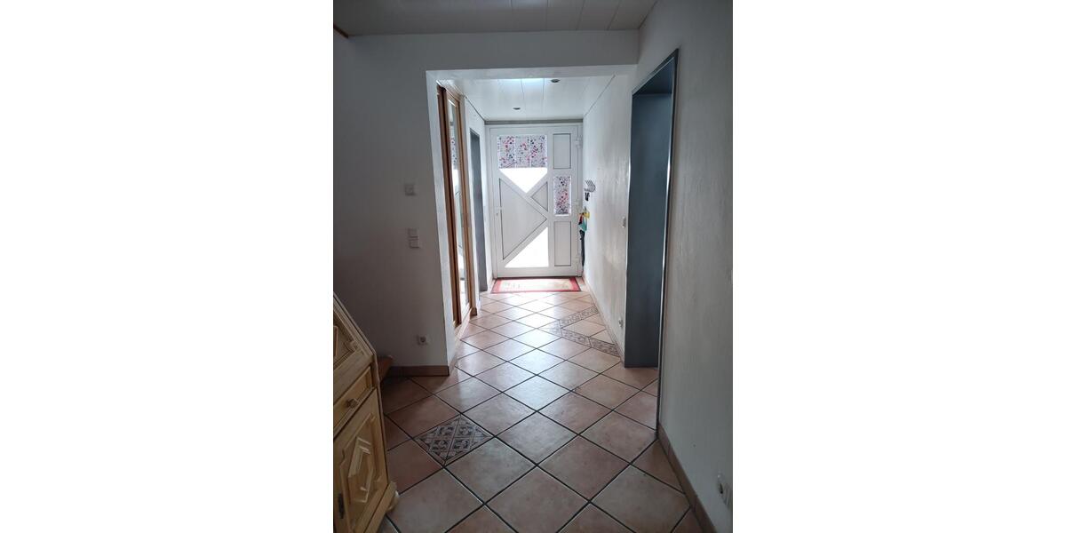 Doppelhaushälfte Bornheim - 6 Zimmer, 163 m&sup2;, 2.400&euro; | Angebot:22699733