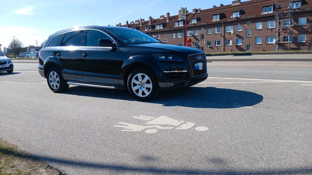 Audi Q7 250.000 km 8.900 &euro; Hamburg 21107