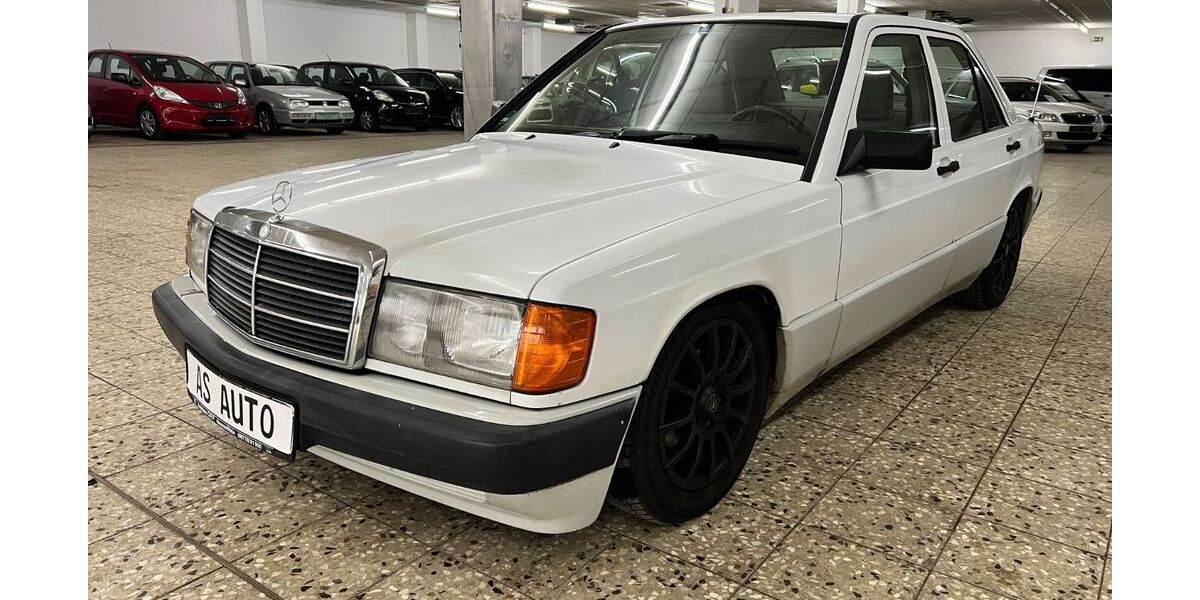Mercedes-Benz 190 239.000 km 2.998 &euro; Suhl 98528