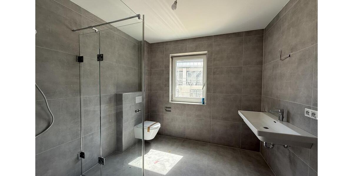 Erdgeschoßwohnung Pförring - 3 Zimmer, 98 m&sup2;, 1.070&euro; | Angebot:26251914